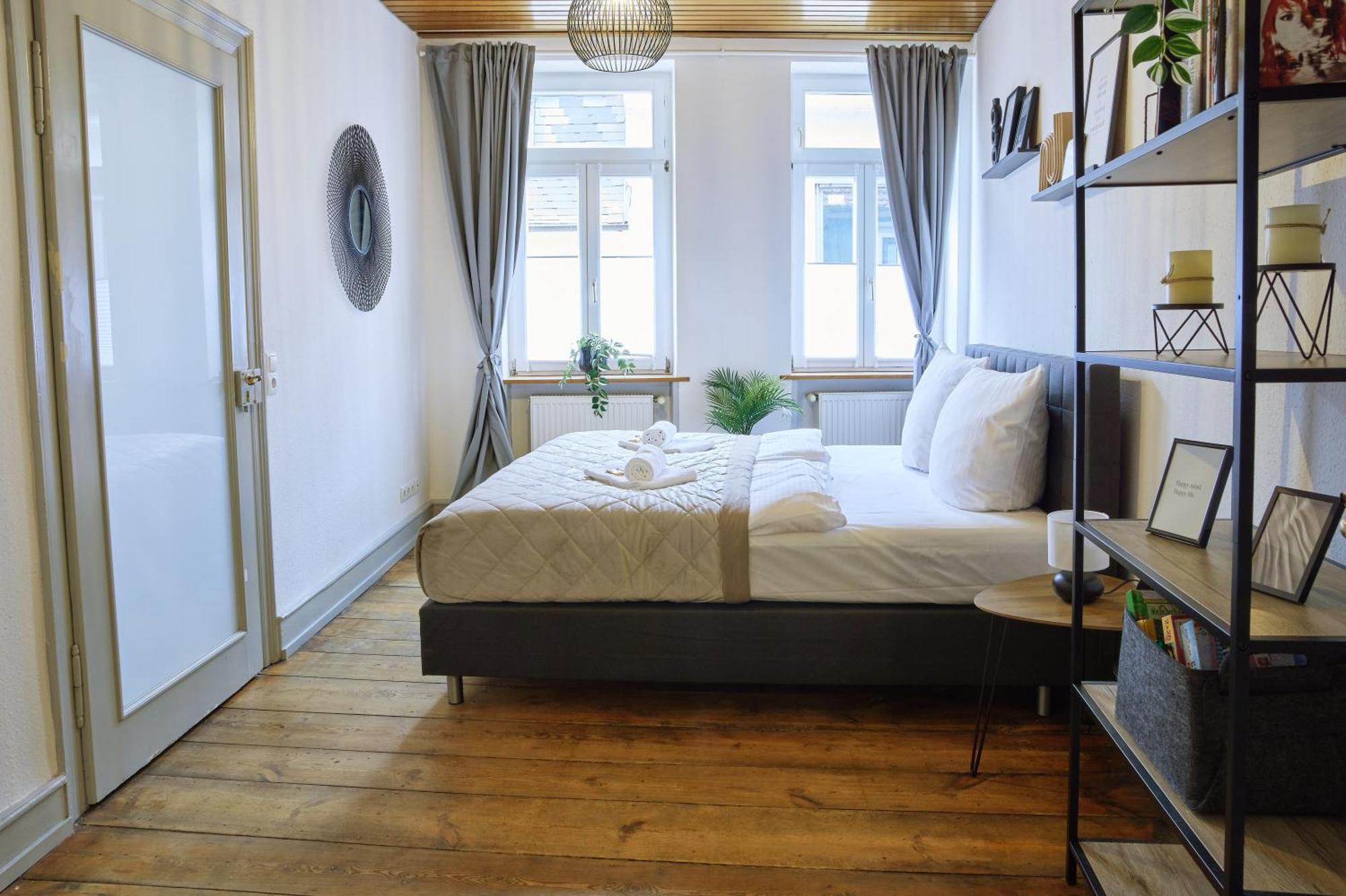 Upper Room Altstadt-Apartment Im Herzen Der Pfalz Neustadt an der Weinstrasse Exterior photo
